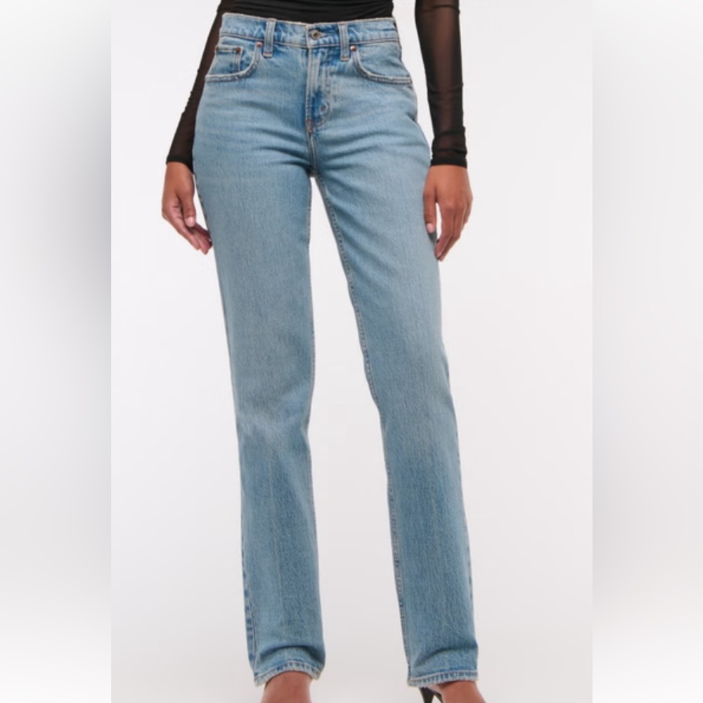 Abercrombie & Fitch Curve Love Mid Rise Straight Jean Size 29